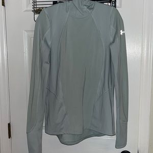 Under armour cold gear size small